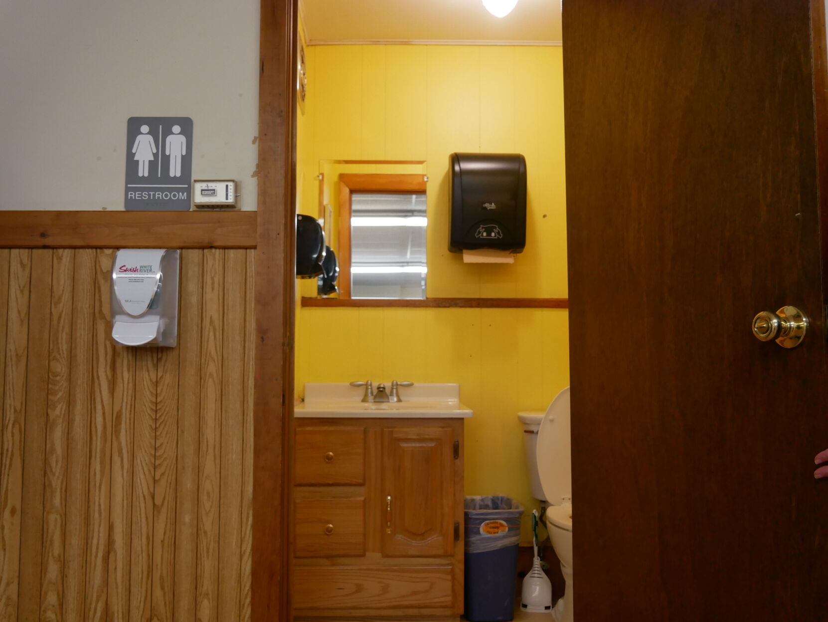 St. Albans Town Hall, Bathroom, 10-13-2020